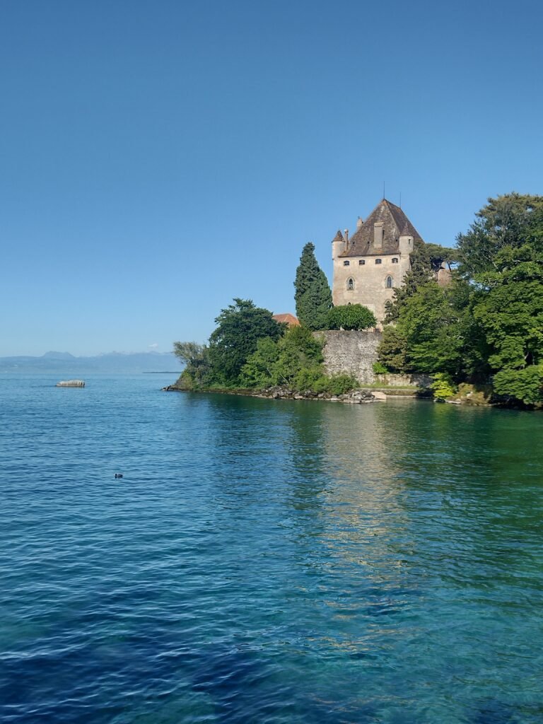 Le château d’Yvoire au bord du lac Léman